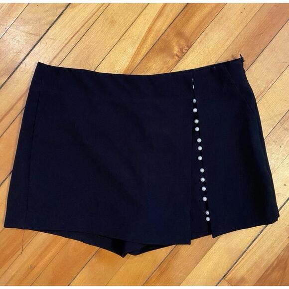 Zara Mini Skort Skirt Black Pearl Accents Size Small High Rise Womens - Picture 6 of 12